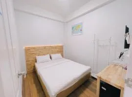 latitude 14 Room & breakfast