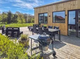 3 Bedroom Beautiful Home In Hurup Thy