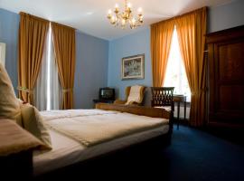 Hotel Restaurant Villa Fayence，位于瓦勒凡根的酒店