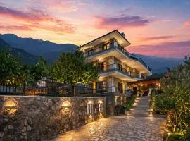 Hotel Bar Restaurant Stone Dream