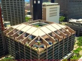 Duplex Waikiki Seaside Full Kitchen Big Terrace NR HPU Sleeps 8