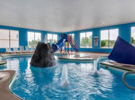 Comfort Suites Escanaba West，位于埃斯卡诺巴的酒店