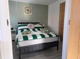 Modern Converted Garage in Private Garden Setting in Kingswood
