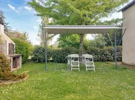 Awesome Home In Sauzé-Entre-Bois With Wifi
