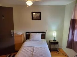 Le1226-Private Room 6 with Free WIFI and Parking