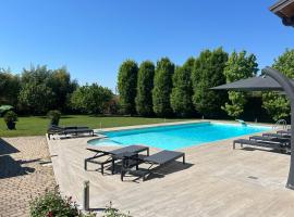 Residence Le Palme，位于Torrazza Piemonte的酒店