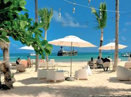 Punta Cana Garden Beach Residences Hotel I，位于蓬塔卡纳的酒店