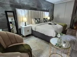 Bosveld In Die Stad Lodge