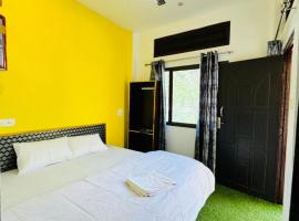 RGB Hotel Sersi，位于Sonprayag的酒店