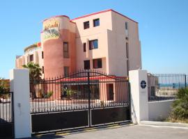 Hôtel Châteauneuf-Les-Martigues，位于沙托纳莱马尔蒂盖的酒店