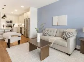 Landing Amazing 1BD in Downtown Roanoke