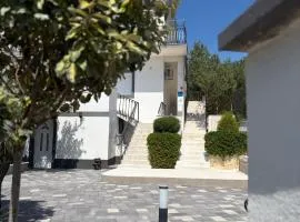 Ivano & Franko apartments