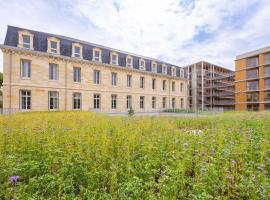 BABEL COMMUNITY Hôtel Bordeaux，位于波尔多的酒店