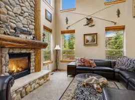 Rustic Retreat Near Lake & Golf Course