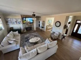 The Blue Heron Lakehouse! Superb 6-BR home Logan Martin Lake in charming Lincoln