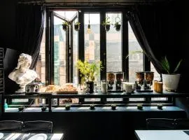 Friendly DH Naissance Hotel by Mindrum Group