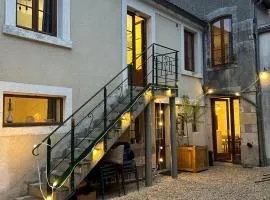 Maison au pied des remparts