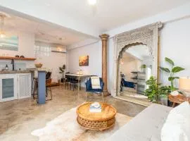 Rincon Surf Club - Beachside Apartments with Pool