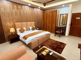 Kashish Residency - Premium Rooms，位于诺伊达的酒店