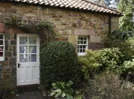 Studio cottage in pretty East Lothian village