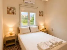 Harmonia, 2 Bedroom House in Skala Eressos