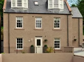 Monboddo Townhouse