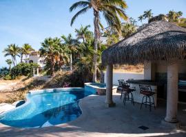 Luxury 5BD with Stunning Ocean View - Casa Jalisco，位于艾尔贝迪托的酒店