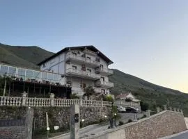 Bella Vista