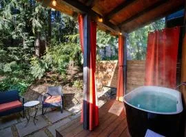 The Return to Artbliss - A-Frame Cabin with Soaking Tub