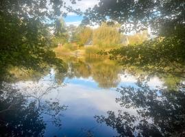 Studio lodge de groene specht bij Bolmeer Lodges，位于Zevenhuizen的酒店
