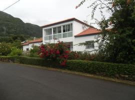 Tropical Fruit Garden，位于韦拉斯的住宿加早餐旅馆