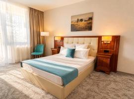 Hotel Athos R.M.T.，位于克卢日-纳波卡的酒店