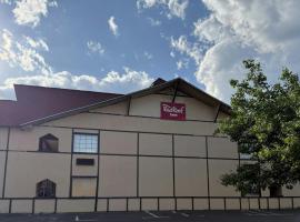 Red Roof Inn Helen, GA - Downtown，位于海伦的酒店