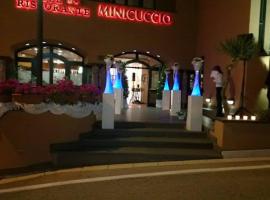 Minicuccio Hotel Ristorante VALLESACCARDA，位于Trevico的酒店