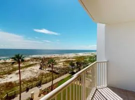 Beautiful Home Nestled Between Bay and Gulf with Shared Hot Tub Pool Free WiFi