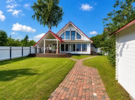 Peipsi Villas by Estonia Premium Living，位于Raja的酒店