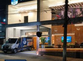 Airport Hotel Gru，位于瓜鲁柳斯的酒店