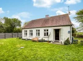 Nice Home In Askeby With Wifi