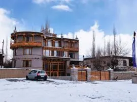 Dakpa House Ladakh