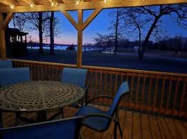 Beautiful Rustic Wooden Cabin in Quitman, Mississippi