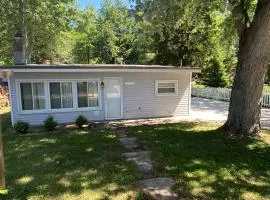 Peaceful and Pet-Friendly Lake Mitchell Cabin For an Exciting Escape by the Heart of the Manistee National Forest, Michigan