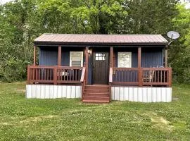 Cozy Tiny Home Cabin in Eva, TN