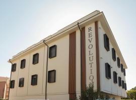 Best Western Hotel Revolution，位于罗马的酒店