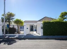 9 On Hill Luxury Self Catering Home
