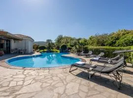 Villa Flor, Exclusive House with Pool in Stintino