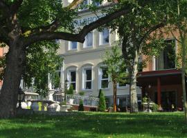 雷恩巴奇瓦尔德酒店，位于莱茵巴赫的自助式住宿