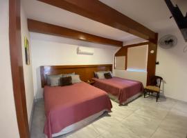 Galeria Elementos Hospedaje Aire，位于坎佩切的酒店