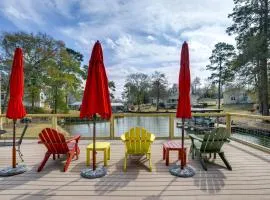 Private Hot Tub & Dock! Lakefront Log Cabin Oasis