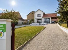 Maison rénovée au bord de la Saône avec terrasse et jardin - FR-1-583-463