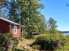 1 Bedroom Awesome Home In Eskilstuna，位于埃斯基尔斯蒂纳的酒店